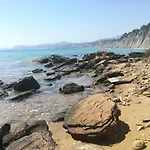Maddalusa Holiday home *